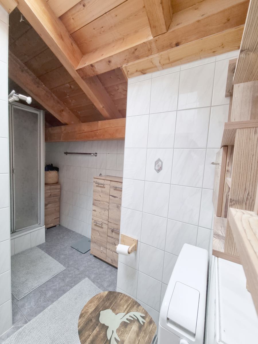 Duschbad im DG