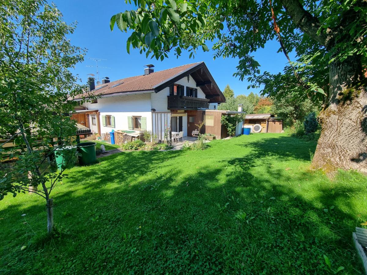 Süd/West Ansicht & Garten Nr. 9