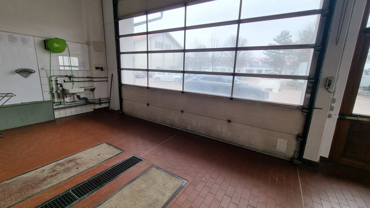 Großzügiges Sektionaltor