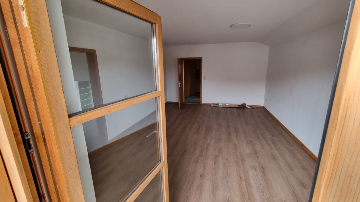 Blick ins Wohnzimmer