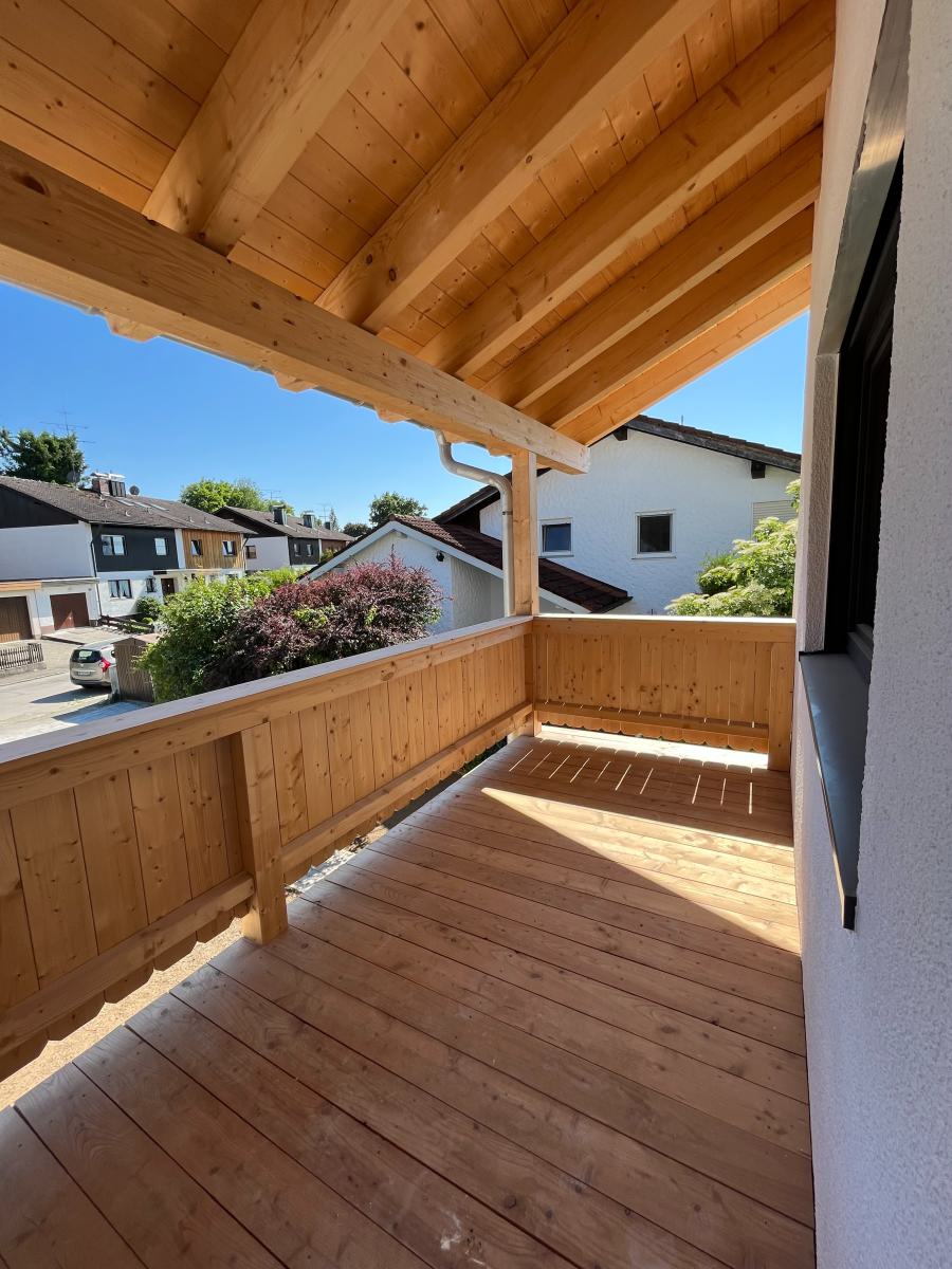 Südbalkon mit fast 1,8 m Tiefe