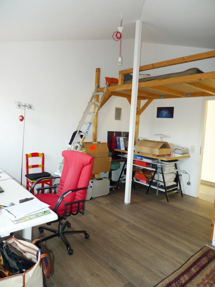 Büro oder Kinderzimmer mit Galerie