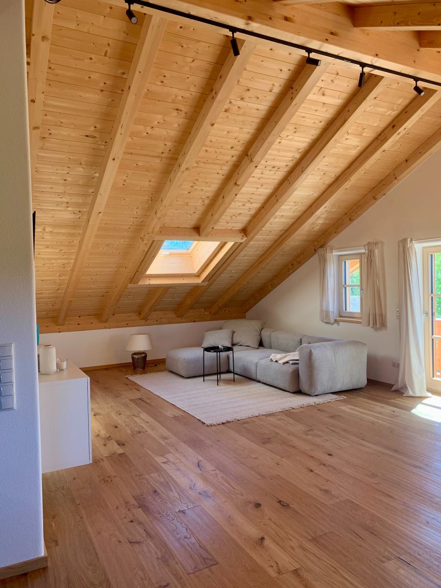 Großzügiges und heimeliger Wohnbereich