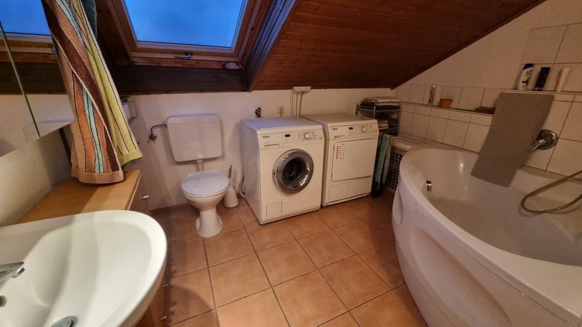 Tageslicht helles Bad