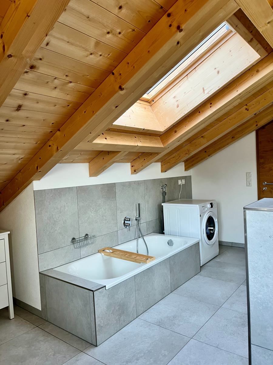 Tageslicht helles Bad