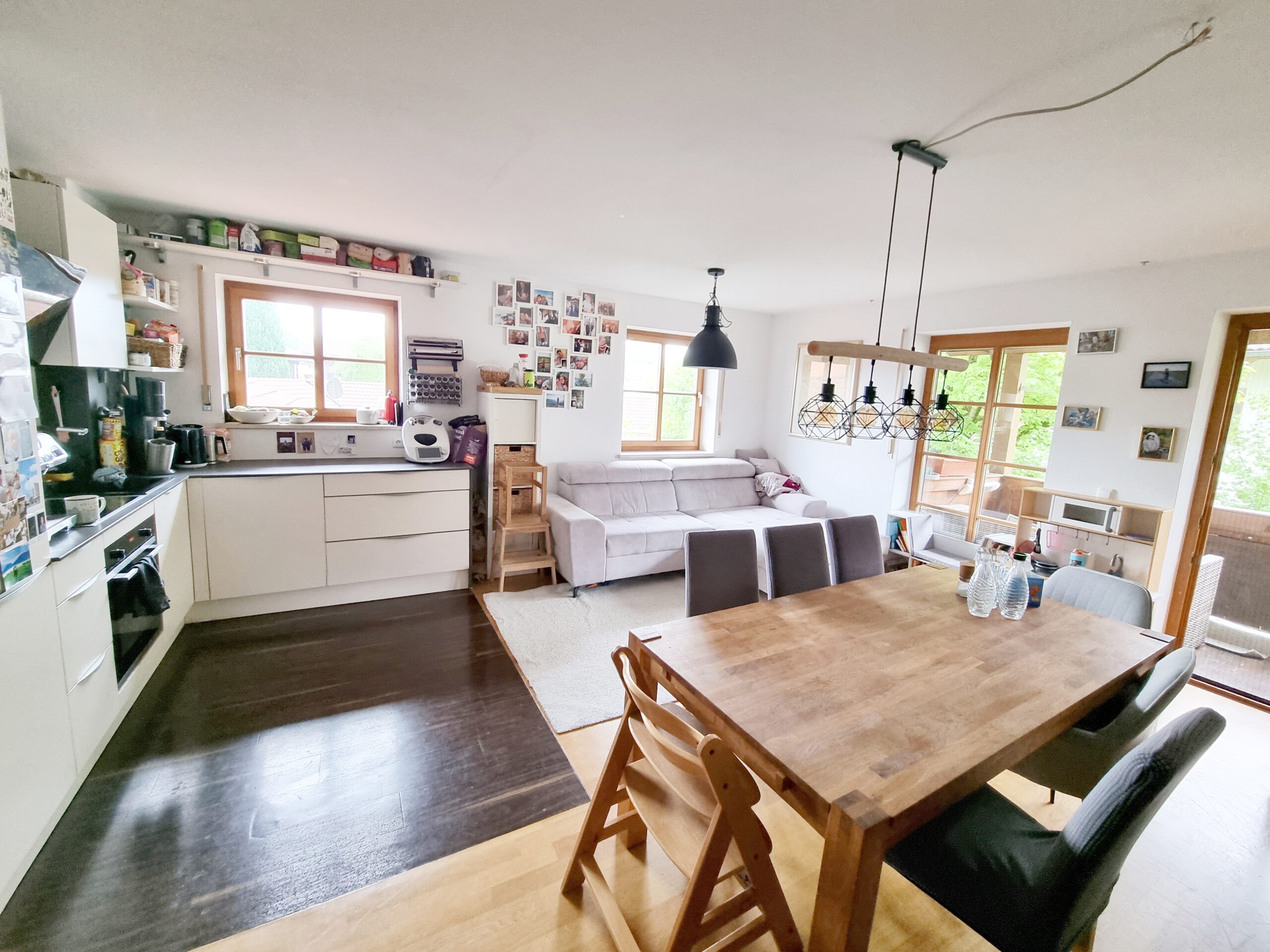 Sofort beziehbare 3 Zimmer Maisonette Wohnung in  ruhiger Lage mit  Balkon